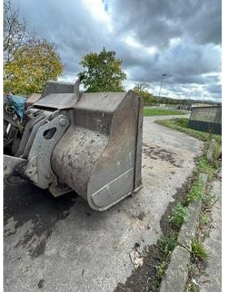 Volvo L150H - Kuormaaja: kuva Volvo L150H - Kuormaaja Volvo L150H - Kuormaaja: kuva Volvo L150H - Kuormaaja