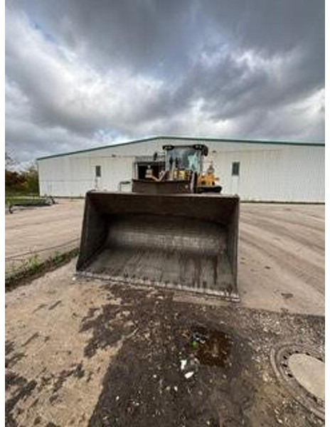 Volvo L150H - Kuormaaja: kuva Volvo L150H - Kuormaaja Volvo L150H - Kuormaaja: kuva Volvo L150H - Kuormaaja