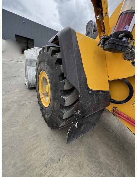 Volvo L150H - Kuormaaja: kuva Volvo L150H - Kuormaaja Volvo L150H - Kuormaaja: kuva Volvo L150H - Kuormaaja