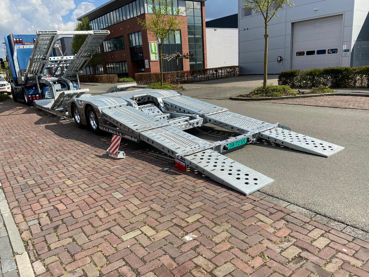 Vegafix (2 Axle Truck Carrier) - Kuljetin puoliperävaunu: kuva Vegafix (2 Axle Truck Carrier) - Kuljetin puoliperävaunu Vegafix (2 Axle Truck Carrier) - Kuljetin puoliperävaunu: kuva Vegafix (2 Axle Truck Carrier) - Kuljetin puoliperävaunu