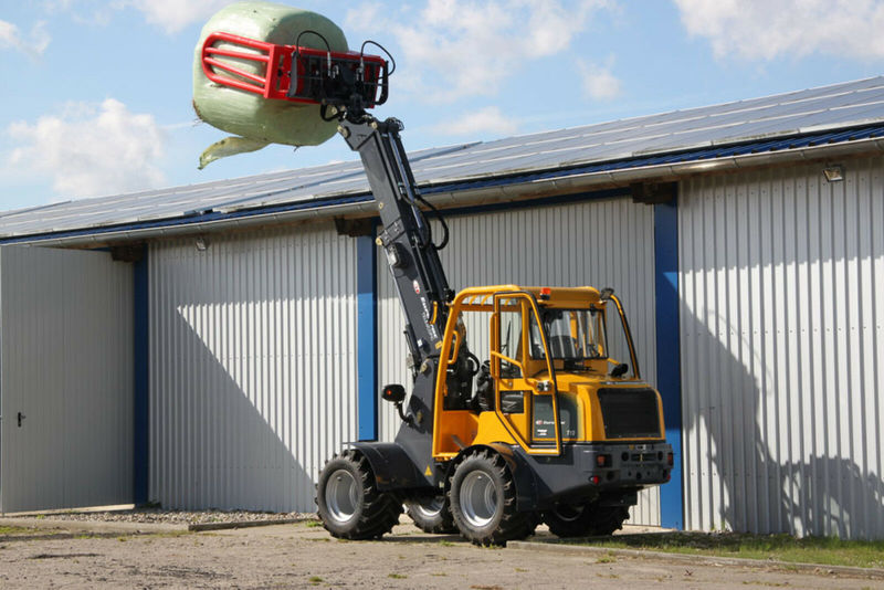 Eurotrac T 13 Teleskop Radlader Hoflader - Teleskooppikuormaaja: kuva Eurotrac T 13 Teleskop Radlader Hoflader - Teleskooppikuormaaja Eurotrac T 13 Teleskop Radlader Hoflader - Teleskooppikuormaaja: kuva Eurotrac T 13 Teleskop Radlader Hoflader - Teleskooppikuormaaja