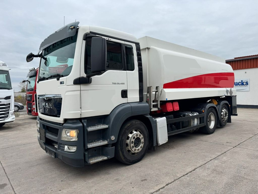Säiliöauto MAN TGS 26.400 * LENK- & LIFTACHSE * ALCOA * ROHR: kuva Säiliöauto MAN TGS 26.400 * LENK- & LIFTACHSE * ALCOA * ROHR