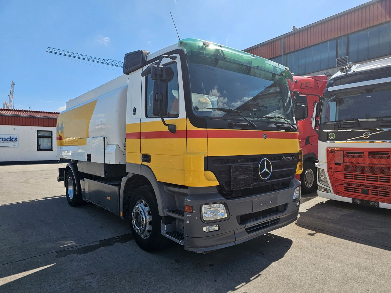 Mercedes-Benz ACTROS 1832 * OBER-& UNTER * 2 KAMMER * KLIMA * - Säiliöauto: kuva Mercedes-Benz ACTROS 1832 * OBER-& UNTER * 2 KAMMER * KLIMA * - Säiliöauto Mercedes-Benz ACTROS 1832 * OBER-& UNTER * 2 KAMMER * KLIMA * - Säiliöauto: kuva Mercedes-Benz ACTROS 1832 * OBER-& UNTER * 2 KAMMER * KLIMA * - Säiliöauto