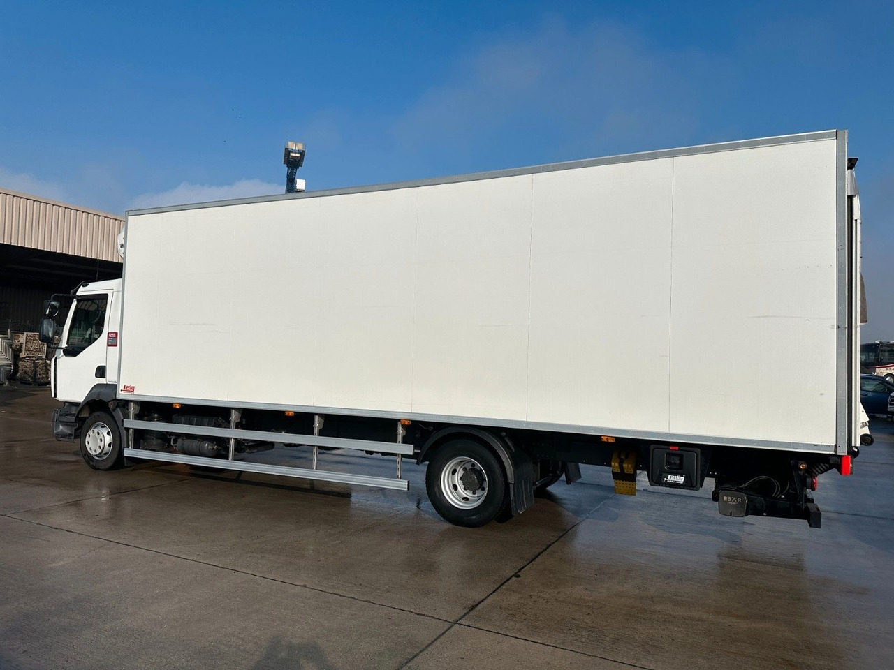Renault D 16 280 DTI * THERMO-KING T1200R-50 SPECTRUM - Refrigeraattori kuorma-auto: kuva Renault D 16 280 DTI * THERMO-KING T1200R-50 SPECTRUM - Refrigeraattori kuorma-auto Renault D 16 280 DTI * THERMO-KING T1200R-50 SPECTRUM - Refrigeraattori kuorma-auto: kuva Renault D 16 280 DTI * THERMO-KING T1200R-50 SPECTRUM - Refrigeraattori kuorma-auto