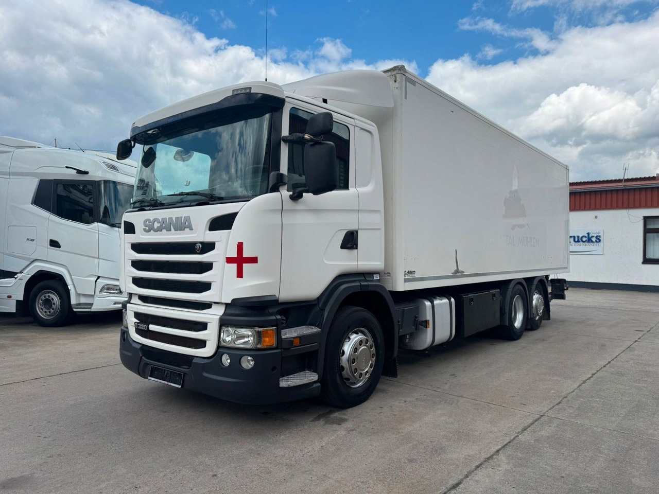Scania P 380 * KOFFER * LBW 3 TON * LENK / LIFTACHSE * - Umpikori kuorma-auto: kuva Scania P 380 * KOFFER * LBW 3 TON * LENK / LIFTACHSE * - Umpikori kuorma-auto Scania P 380 * KOFFER * LBW 3 TON * LENK / LIFTACHSE * - Umpikori kuorma-auto: kuva Scania P 380 * KOFFER * LBW 3 TON * LENK / LIFTACHSE * - Umpikori kuorma-auto