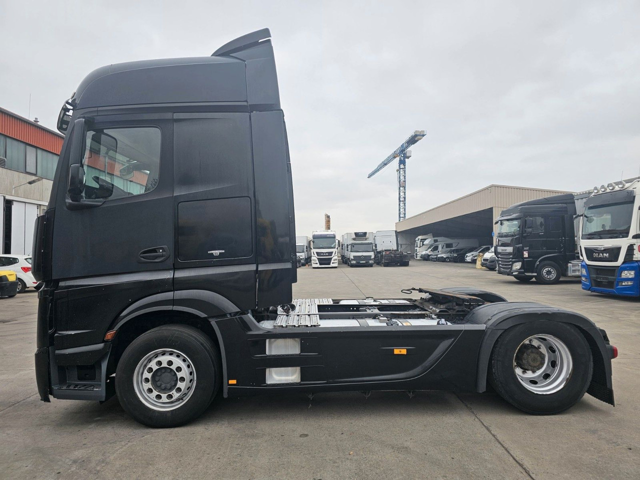 Mercedes-Benz ACTROS 1845 * MOTORSCHADEN * KLIMA * - Vetopöytäauto: kuva Mercedes-Benz ACTROS 1845 * MOTORSCHADEN * KLIMA * - Vetopöytäauto Mercedes-Benz ACTROS 1845 * MOTORSCHADEN * KLIMA * - Vetopöytäauto: kuva Mercedes-Benz ACTROS 1845 * MOTORSCHADEN * KLIMA * - Vetopöytäauto