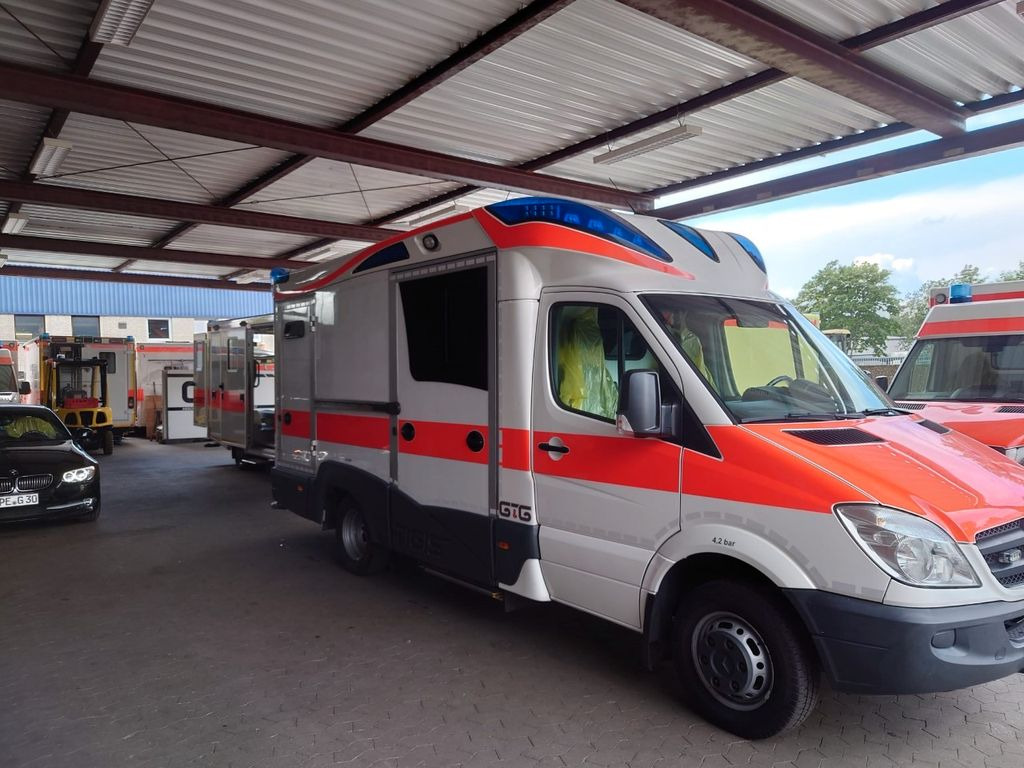 Mercedes-Benz RTW Tigis Mercedes-Benz RTW Tigis - Ambulanssi: kuva Mercedes-Benz RTW Tigis Mercedes-Benz RTW Tigis - Ambulanssi Mercedes-Benz RTW Tigis Mercedes-Benz RTW Tigis - Ambulanssi: kuva Mercedes-Benz RTW Tigis Mercedes-Benz RTW Tigis - Ambulanssi