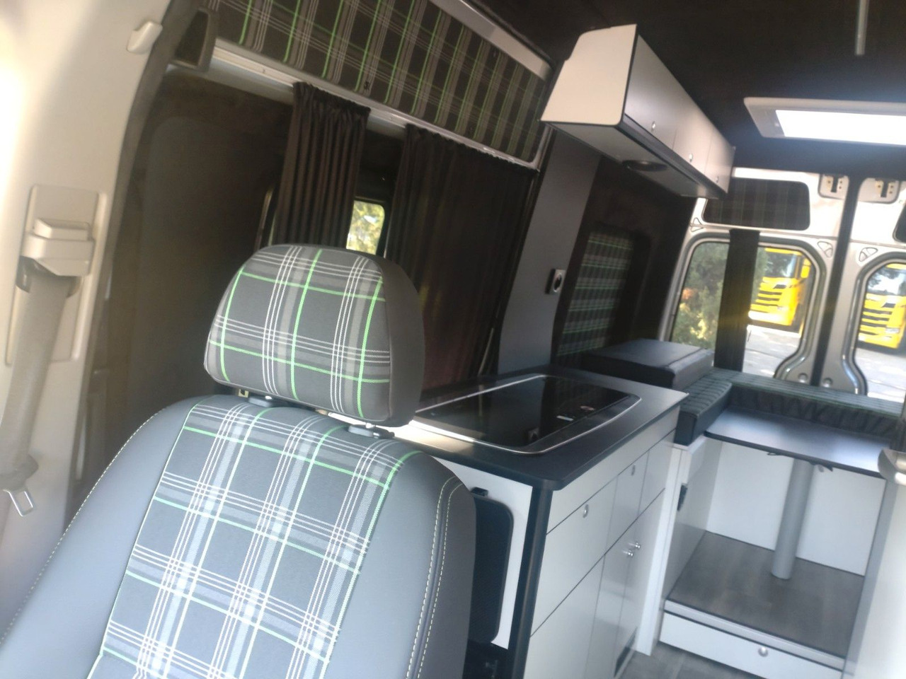 Leasing  Mercedes-Benz Sprinter 3,5t  Solar / Dusche / WC Mercedes-Benz Sprinter 3,5t  Solar / Dusche / WC: kuva Leasing  Mercedes-Benz Sprinter 3,5t  Solar / Dusche / WC Mercedes-Benz Sprinter 3,5t  Solar / Dusche / WC
