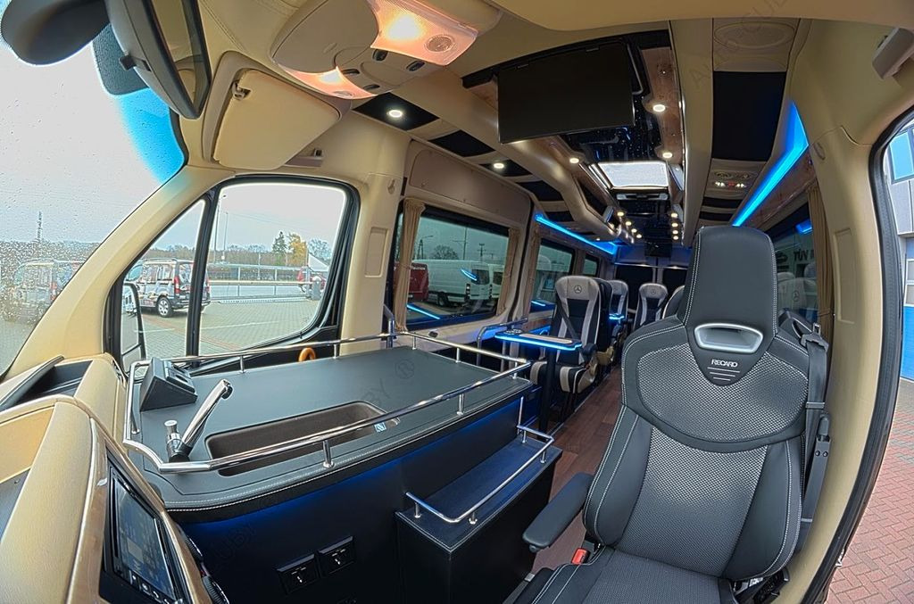 Mercedes-Benz Sprinter 319 VIP 8+1 Mercedes-Benz Sprinter 319 VIP 8+1 - Minibussi, Pikkubussi: kuva Mercedes-Benz Sprinter 319 VIP 8+1 Mercedes-Benz Sprinter 319 VIP 8+1 - Minibussi, Pikkubussi Mercedes-Benz Sprinter 319 VIP 8+1 Mercedes-Benz Sprinter 319 VIP 8+1 - Minibussi, Pikkubussi: kuva Mercedes-Benz Sprinter 319 VIP 8+1 Mercedes-Benz Sprinter 319 VIP 8+1 - Minibussi, Pikkubussi