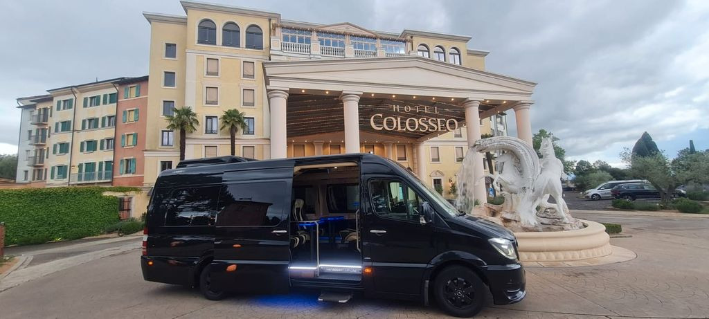 Mercedes-Benz Sprinter 319 VIP 8+1 Mercedes-Benz Sprinter 319 VIP 8+1 - Minibussi, Pikkubussi: kuva Mercedes-Benz Sprinter 319 VIP 8+1 Mercedes-Benz Sprinter 319 VIP 8+1 - Minibussi, Pikkubussi Mercedes-Benz Sprinter 319 VIP 8+1 Mercedes-Benz Sprinter 319 VIP 8+1 - Minibussi, Pikkubussi: kuva Mercedes-Benz Sprinter 319 VIP 8+1 Mercedes-Benz Sprinter 319 VIP 8+1 - Minibussi, Pikkubussi