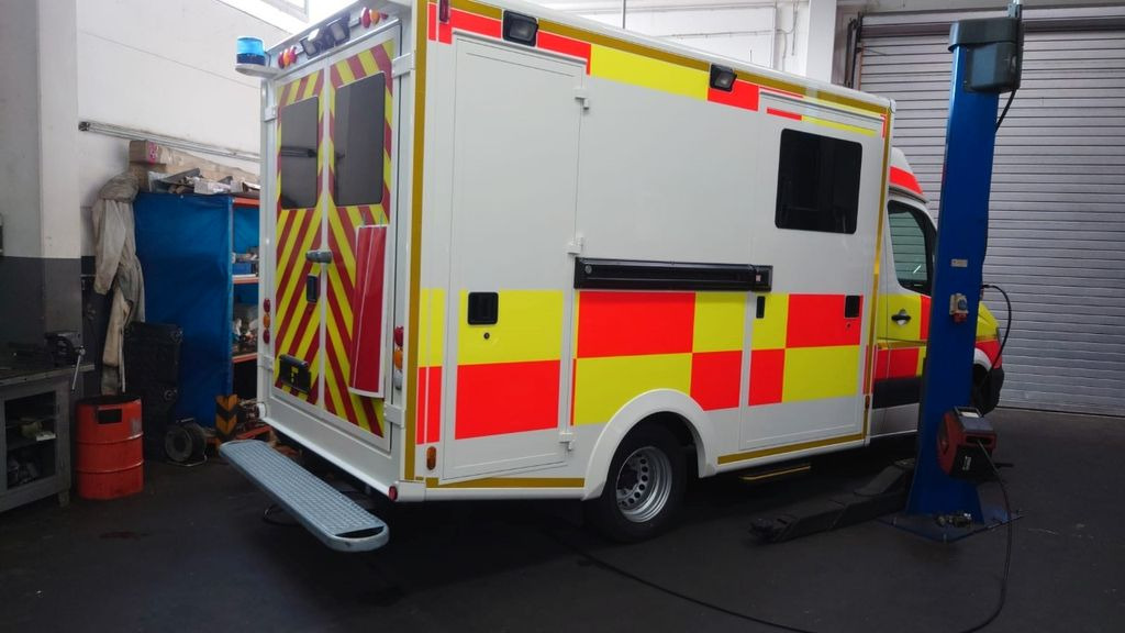 Mercedes-Benz Sprinter 519 / ATM 0km 4x on Stock - Ambulanssi: kuva Mercedes-Benz Sprinter 519 / ATM 0km 4x on Stock - Ambulanssi Mercedes-Benz Sprinter 519 / ATM 0km 4x on Stock - Ambulanssi: kuva Mercedes-Benz Sprinter 519 / ATM 0km 4x on Stock - Ambulanssi