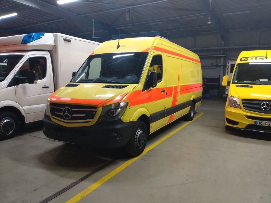 Mercedes-Benz Sprinter ITW RTW 519 2x on Stock - Ambulanssi: kuva Mercedes-Benz Sprinter ITW RTW 519 2x on Stock - Ambulanssi Mercedes-Benz Sprinter ITW RTW 519 2x on Stock - Ambulanssi: kuva Mercedes-Benz Sprinter ITW RTW 519 2x on Stock - Ambulanssi