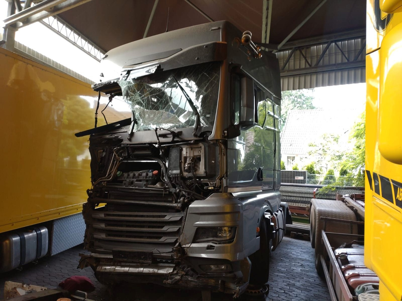MAN TGX 18.510 - Vetopöytäauto: kuva MAN TGX 18.510 - Vetopöytäauto MAN TGX 18.510 - Vetopöytäauto: kuva MAN TGX 18.510 - Vetopöytäauto