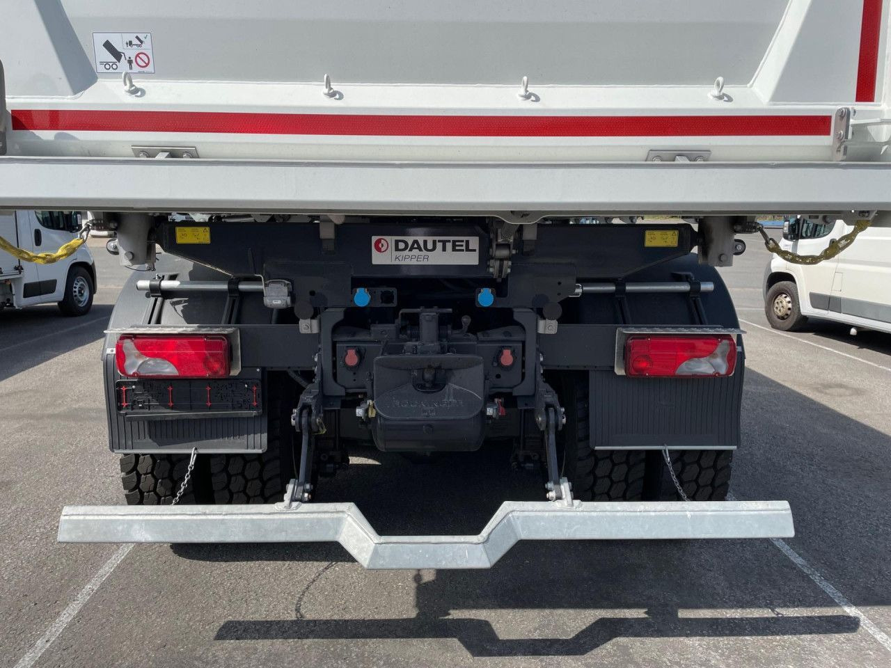 Iveco X-Way AD300X54Z HR OFF - Kippiauto kuorma-auto: kuva Iveco X-Way AD300X54Z HR OFF - Kippiauto kuorma-auto Iveco X-Way AD300X54Z HR OFF - Kippiauto kuorma-auto: kuva Iveco X-Way AD300X54Z HR OFF - Kippiauto kuorma-auto