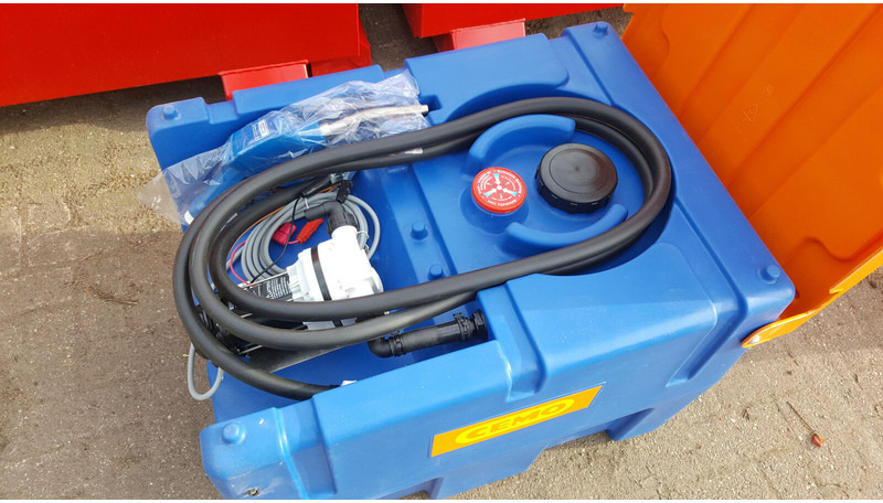 ADBLUE tank - Säiliöauto: kuva ADBLUE tank - Säiliöauto ADBLUE tank - Säiliöauto: kuva ADBLUE tank - Säiliöauto