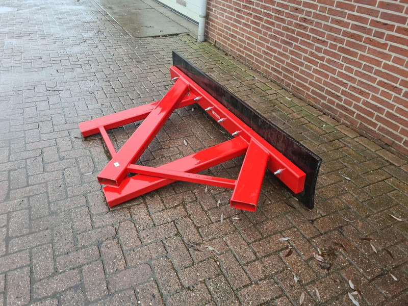 AGM rubberschuif - Karjatalouskone: kuva AGM rubberschuif - Karjatalouskone AGM rubberschuif - Karjatalouskone: kuva AGM rubberschuif - Karjatalouskone