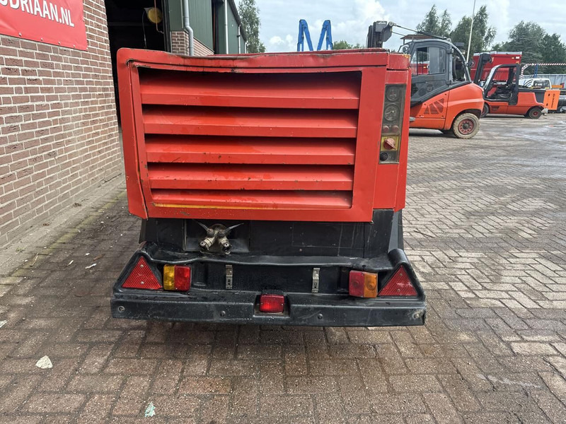 Atlas-Copco Lucht compressor - Gebruikt - Ilmakompressori: kuva Atlas-Copco Lucht compressor - Gebruikt - Ilmakompressori Atlas-Copco Lucht compressor - Gebruikt - Ilmakompressori: kuva Atlas-Copco Lucht compressor - Gebruikt - Ilmakompressori