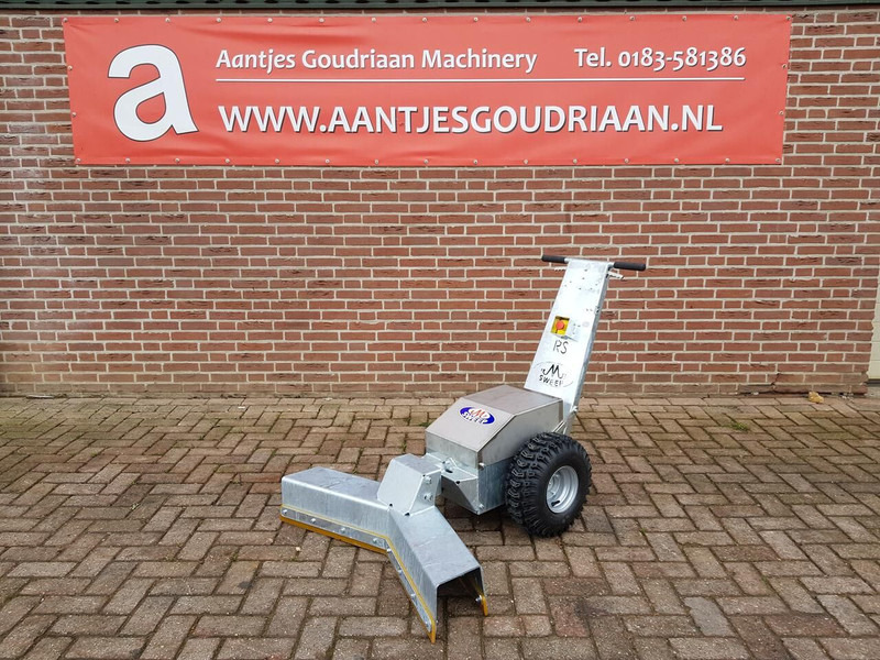 Elektrische mestschuif - Karjatalouskone: kuva Elektrische mestschuif - Karjatalouskone Elektrische mestschuif - Karjatalouskone: kuva Elektrische mestschuif - Karjatalouskone