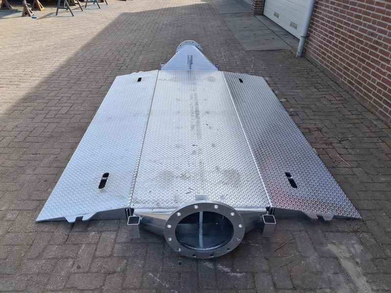 Leidingdrempel / road ramp - Materiaalinkäsittely: kuva Leidingdrempel / road ramp - Materiaalinkäsittely Leidingdrempel / road ramp - Materiaalinkäsittely: kuva Leidingdrempel / road ramp - Materiaalinkäsittely