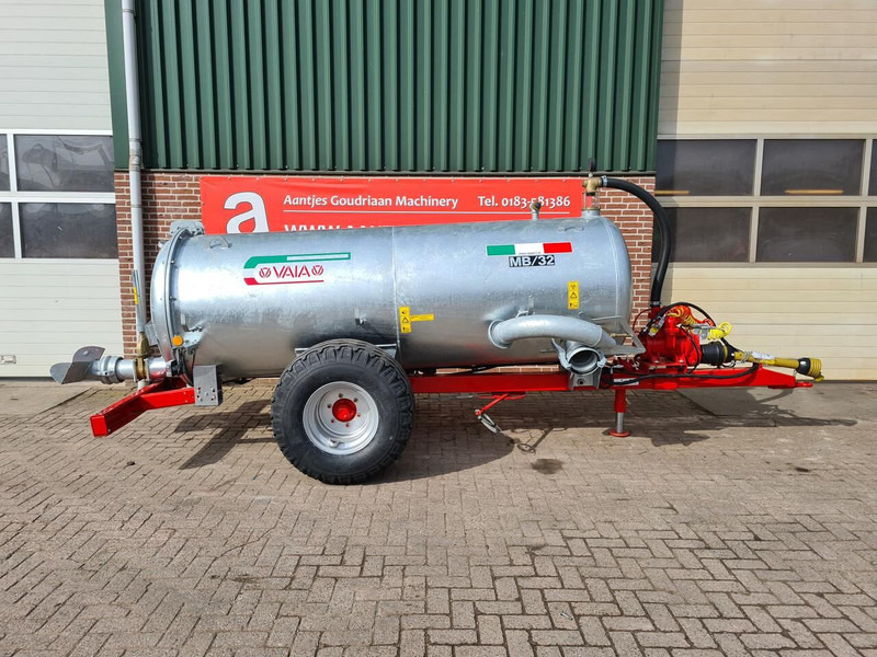 Vaia waterwagen MB32 - Kuivalannan levitin: kuva Vaia waterwagen MB32 - Kuivalannan levitin Vaia waterwagen MB32 - Kuivalannan levitin: kuva Vaia waterwagen MB32 - Kuivalannan levitin