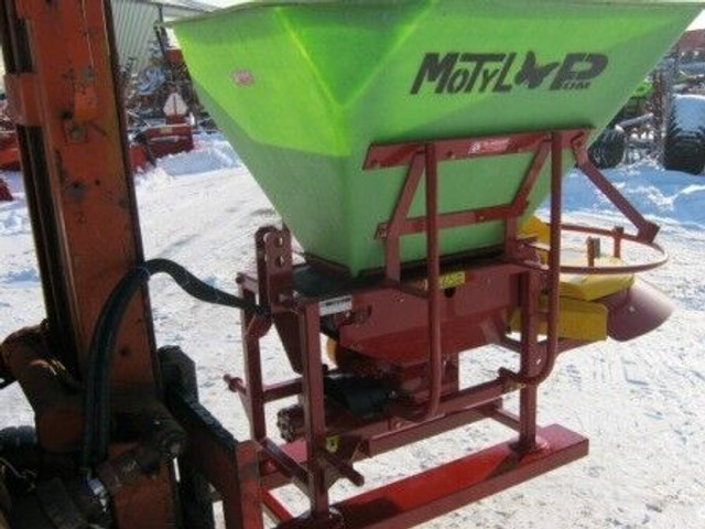 Zoutstrooier - Lannoitteenlevitin: kuva Zoutstrooier - Lannoitteenlevitin Zoutstrooier - Lannoitteenlevitin: kuva Zoutstrooier - Lannoitteenlevitin