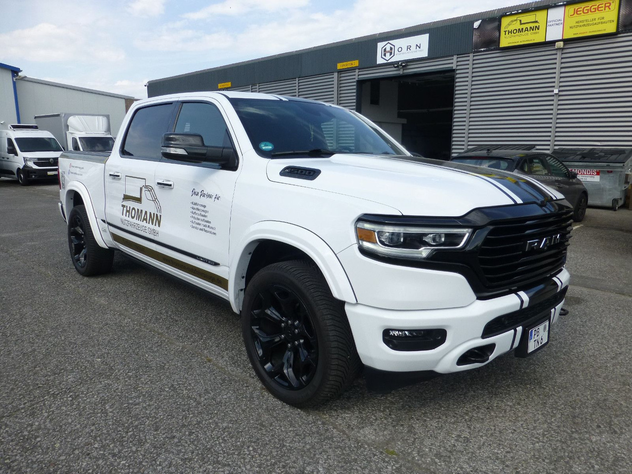 Dodge RAM HEMI Limited 5.7 PRINS LPG Luftfederung - Maasturi/ Katumaasturi: kuva Dodge RAM HEMI Limited 5.7 PRINS LPG Luftfederung - Maasturi/ Katumaasturi Dodge RAM HEMI Limited 5.7 PRINS LPG Luftfederung - Maasturi/ Katumaasturi: kuva Dodge RAM HEMI Limited 5.7 PRINS LPG Luftfederung - Maasturi/ Katumaasturi