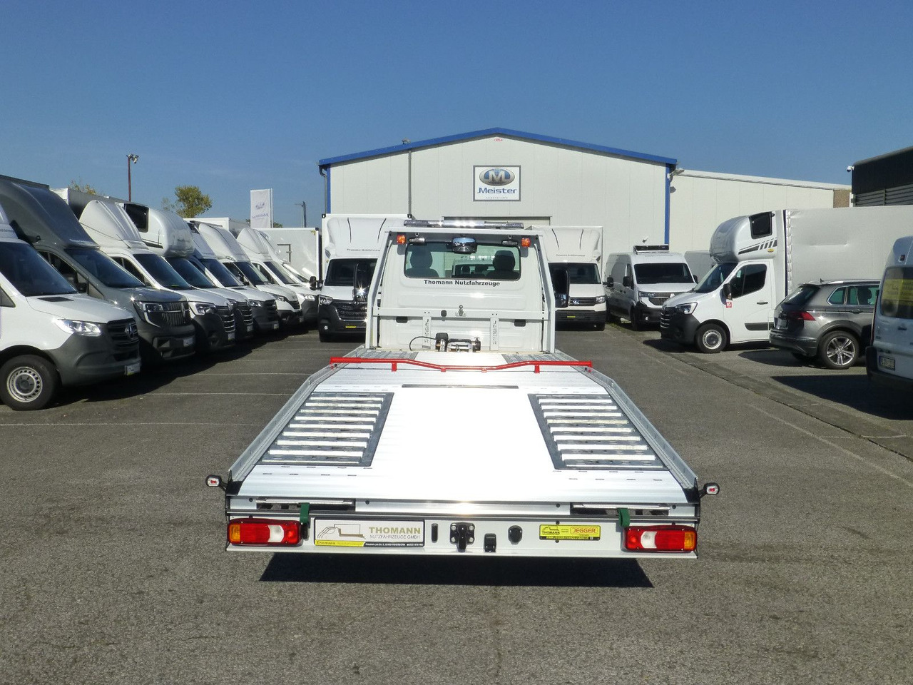 Iveco DAILY 70C21 Festplateau Alu Premium Automatik - Hinausauto: kuva Iveco DAILY 70C21 Festplateau Alu Premium Automatik - Hinausauto Iveco DAILY 70C21 Festplateau Alu Premium Automatik - Hinausauto: kuva Iveco DAILY 70C21 Festplateau Alu Premium Automatik - Hinausauto