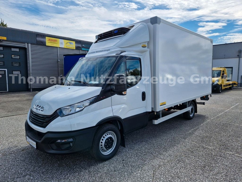 Iveco Daily 35S18 Kühlkoffer LBW BÄR Xarios 300 GH Iveco Daily 35S18 Kühlkoffer LBW BÄR Xarios 300 GH - Kylmäauto: kuva Iveco Daily 35S18 Kühlkoffer LBW BÄR Xarios 300 GH Iveco Daily 35S18 Kühlkoffer LBW BÄR Xarios 300 GH - Kylmäauto Iveco Daily 35S18 Kühlkoffer LBW BÄR Xarios 300 GH Iveco Daily 35S18 Kühlkoffer LBW BÄR Xarios 300 GH - Kylmäauto: kuva Iveco Daily 35S18 Kühlkoffer LBW BÄR Xarios 300 GH Iveco Daily 35S18 Kühlkoffer LBW BÄR Xarios 300 GH - Kylmäauto