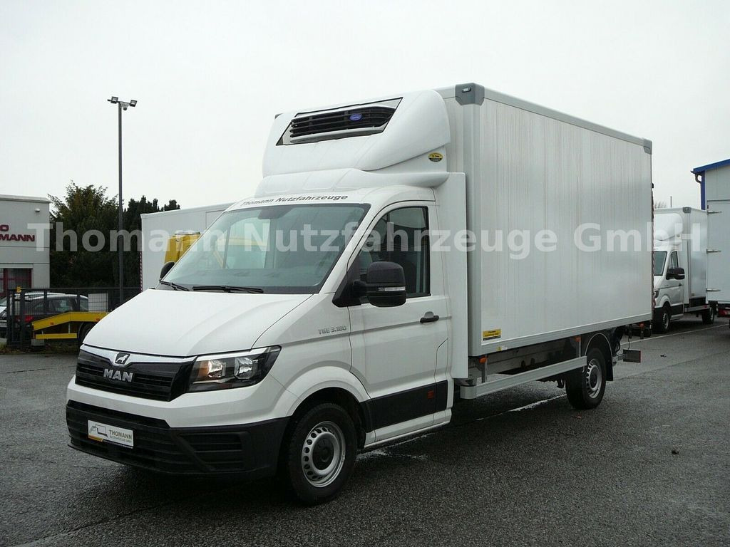 MAN TGE 3.180 Kühlkoffer Xarios 300 GH Ladebordwand MAN TGE 3.180 Kühlkoffer Xarios 300 GH Ladebordwand - Kylmäauto: kuva MAN TGE 3.180 Kühlkoffer Xarios 300 GH Ladebordwand MAN TGE 3.180 Kühlkoffer Xarios 300 GH Ladebordwand - Kylmäauto MAN TGE 3.180 Kühlkoffer Xarios 300 GH Ladebordwand MAN TGE 3.180 Kühlkoffer Xarios 300 GH Ladebordwand - Kylmäauto: kuva MAN TGE 3.180 Kühlkoffer Xarios 300 GH Ladebordwand MAN TGE 3.180 Kühlkoffer Xarios 300 GH Ladebordwand - Kylmäauto