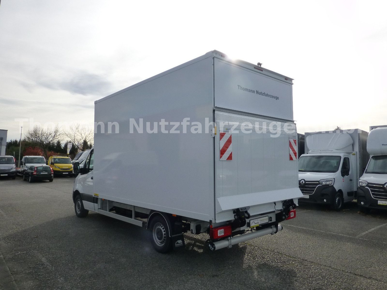 Mercedes-Benz Sprinter 317 CDI Koffer Ultralight LBW Neuheit! - Jakeluauto: kuva Mercedes-Benz Sprinter 317 CDI Koffer Ultralight LBW Neuheit! - Jakeluauto Mercedes-Benz Sprinter 317 CDI Koffer Ultralight LBW Neuheit! - Jakeluauto: kuva Mercedes-Benz Sprinter 317 CDI Koffer Ultralight LBW Neuheit! - Jakeluauto