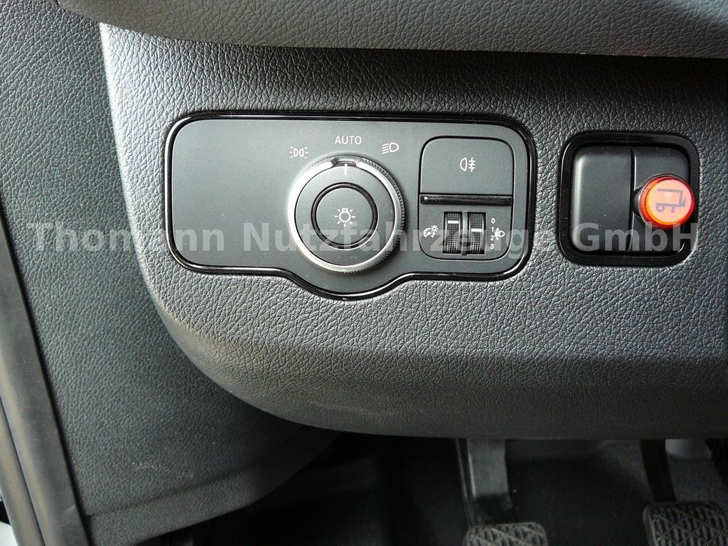Uusi Kylmäauto Mercedes-Benz Sprinter 317 CDI Kühlkoffer LBW Xarios 300 GH: kuva Uusi Kylmäauto Mercedes-Benz Sprinter 317 CDI Kühlkoffer LBW Xarios 300 GH