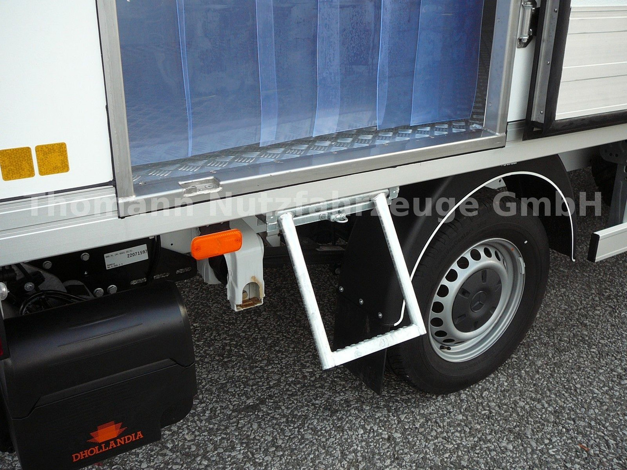 Kylmäauto Mercedes-Benz Sprinter 317 CDI Kühlkoffer Xarios 300 LBW: kuva Kylmäauto Mercedes-Benz Sprinter 317 CDI Kühlkoffer Xarios 300 LBW Kylmäauto Mercedes-Benz Sprinter 317 CDI Kühlkoffer Xarios 300 LBW: kuva Kylmäauto Mercedes-Benz Sprinter 317 CDI Kühlkoffer Xarios 300 LBW