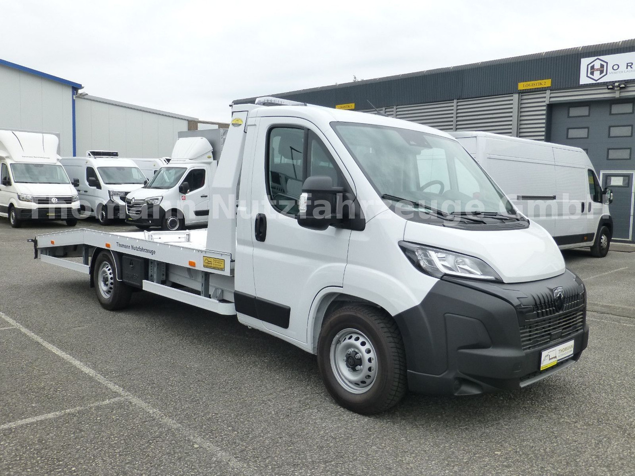 Peugeot Boxer Abschleppwagen Klima AHK R-Camera - Hinausauto: kuva Peugeot Boxer Abschleppwagen Klima AHK R-Camera - Hinausauto Peugeot Boxer Abschleppwagen Klima AHK R-Camera - Hinausauto: kuva Peugeot Boxer Abschleppwagen Klima AHK R-Camera - Hinausauto