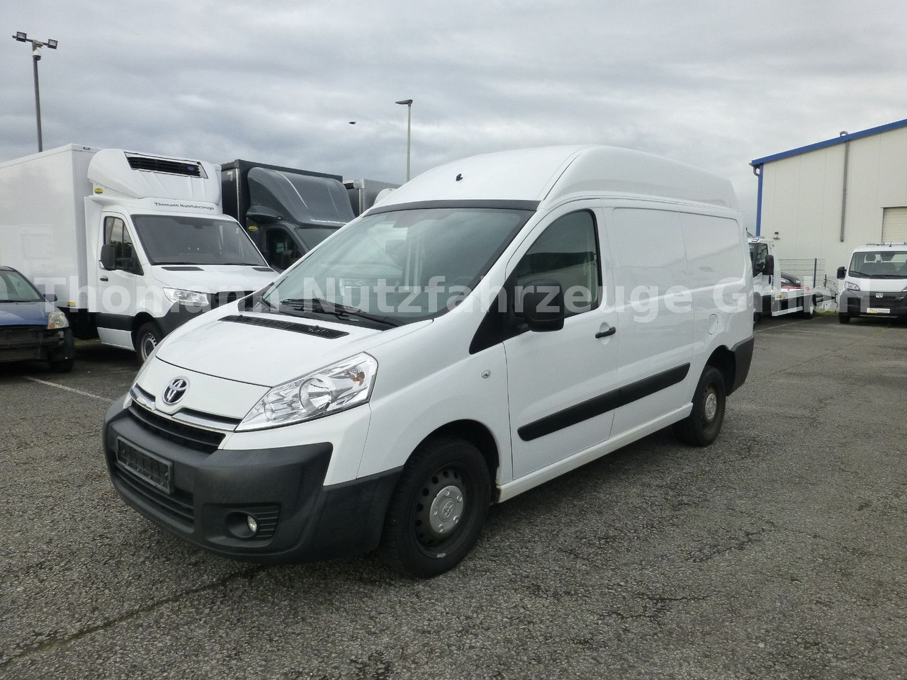 Toyota PROACE 2.0d L2H2 Klima Standheizung - Pieni pakettiauto: kuva Toyota PROACE 2.0d L2H2 Klima Standheizung - Pieni pakettiauto Toyota PROACE 2.0d L2H2 Klima Standheizung - Pieni pakettiauto: kuva Toyota PROACE 2.0d L2H2 Klima Standheizung - Pieni pakettiauto