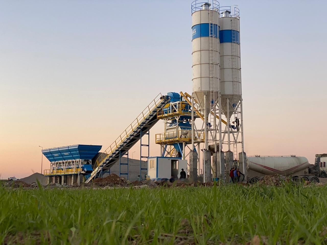 Promax Stationary Concrete Batching Plant S130-TWN (130m/h) - Betoniasema: kuva Promax Stationary Concrete Batching Plant S130-TWN (130m/h) - Betoniasema Promax Stationary Concrete Batching Plant S130-TWN (130m/h) - Betoniasema: kuva Promax Stationary Concrete Batching Plant S130-TWN (130m/h) - Betoniasema