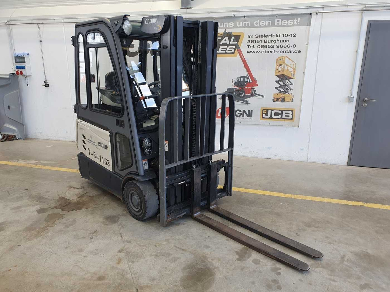 Sähkötrukki Crown SCT6020-1.3 /Triplex: 4.30m /Batterie 2020: kuva Sähkötrukki Crown SCT6020-1.3 /Triplex: 4.30m /Batterie 2020