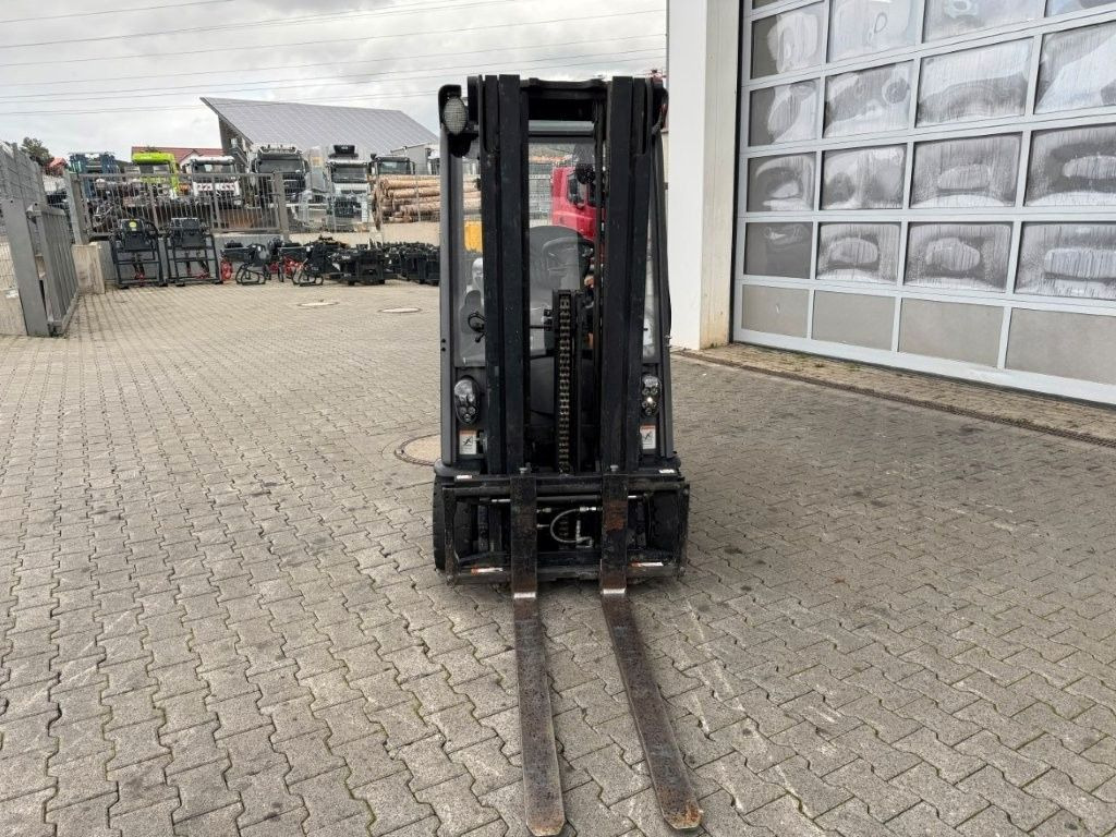 Crown SCT6020-1.3 / Triplex 4,3m / Batterie 06/2020 - Sähkötrukki: kuva Crown SCT6020-1.3 / Triplex 4,3m / Batterie 06/2020 - Sähkötrukki Crown SCT6020-1.3 / Triplex 4,3m / Batterie 06/2020 - Sähkötrukki: kuva Crown SCT6020-1.3 / Triplex 4,3m / Batterie 06/2020 - Sähkötrukki