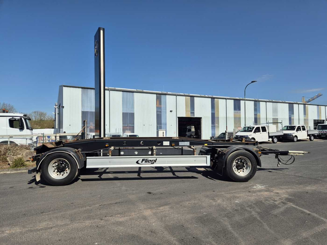 Fliegl ZPS180 Abroll-Container Tropper Pellet-Silo 22m³ Fliegl ZPS180 Abroll-Container Tropper Pellet-Silo 22m³ - Vaihtolavaperävaunu/ Nostovarsi vaihtolavaperävaunu: kuva Fliegl ZPS180 Abroll-Container Tropper Pellet-Silo 22m³ Fliegl ZPS180 Abroll-Container Tropper Pellet-Silo 22m³ - Vaihtolavaperävaunu/ Nostovarsi vaihtolavaperävaunu Fliegl ZPS180 Abroll-Container Tropper Pellet-Silo 22m³ Fliegl ZPS180 Abroll-Container Tropper Pellet-Silo 22m³ - Vaihtolavaperävaunu/ Nostovarsi vaihtolavaperävaunu: kuva Fliegl ZPS180 Abroll-Container Tropper Pellet-Silo 22m³ Fliegl ZPS180 Abroll-Container Tropper Pellet-Silo 22m³ - Vaihtolavaperävaunu/ Nostovarsi vaihtolavaperävaunu