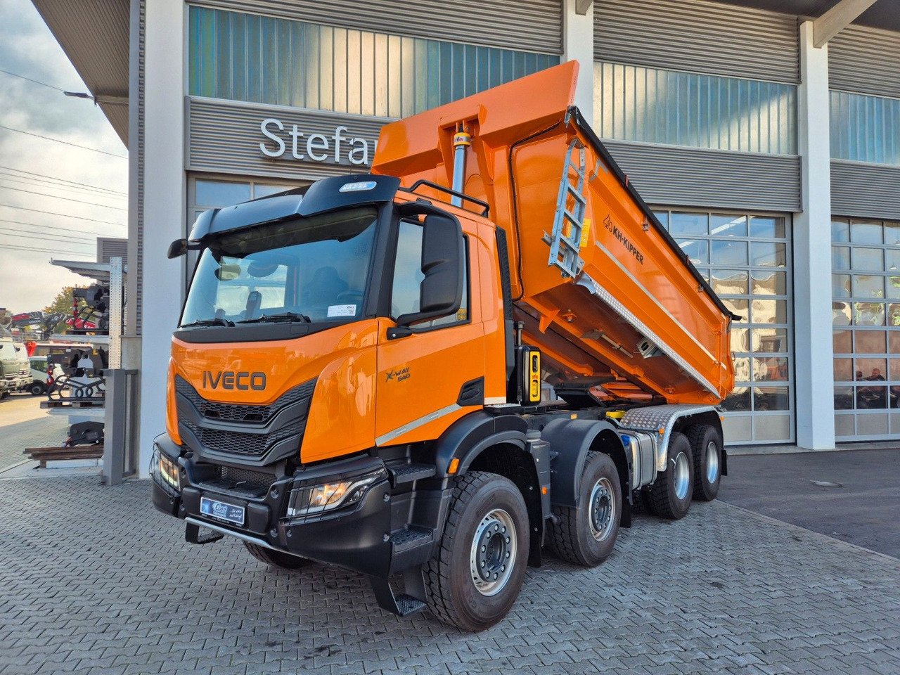 Iveco AD360X54Z HR OFF 8x4 Intarder AHK - Nostovarsi-vaihtolavakuorma kuorma-auto: kuva Iveco AD360X54Z HR OFF 8x4 Intarder AHK - Nostovarsi-vaihtolavakuorma kuorma-auto Iveco AD360X54Z HR OFF 8x4 Intarder AHK - Nostovarsi-vaihtolavakuorma kuorma-auto: kuva Iveco AD360X54Z HR OFF 8x4 Intarder AHK - Nostovarsi-vaihtolavakuorma kuorma-auto