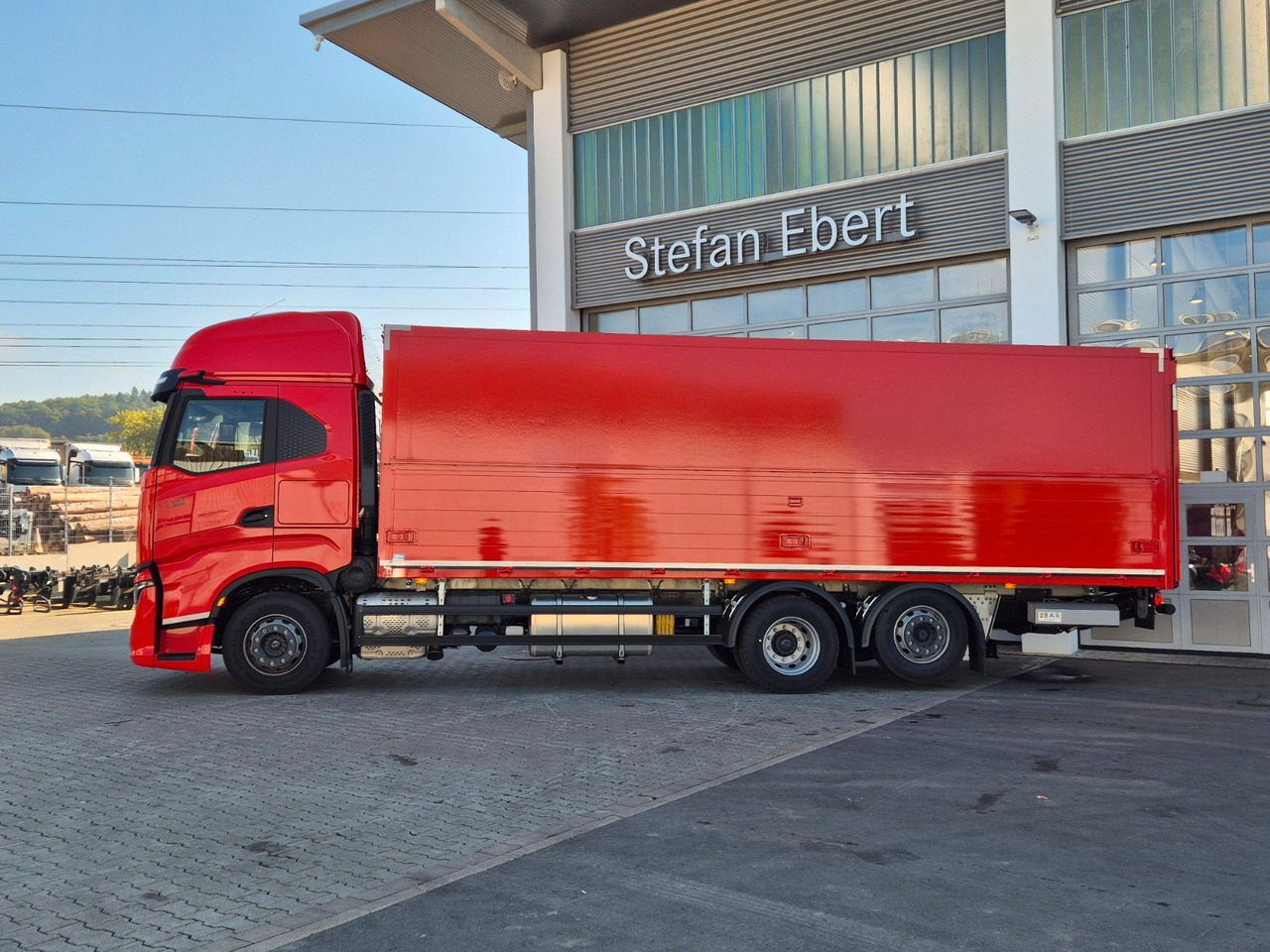 Iveco AS260S50Y/FS Schwenkwand LBW 2xAHK CAM Intarder - Juomien kuljetukseen kuorma-auto: kuva  Iveco AS260S50Y/FS Schwenkwand LBW 2xAHK CAM Intarder - Juomien kuljetukseen kuorma-auto Iveco AS260S50Y/FS Schwenkwand LBW 2xAHK CAM Intarder - Juomien kuljetukseen kuorma-auto: kuva  Iveco AS260S50Y/FS Schwenkwand LBW 2xAHK CAM Intarder - Juomien kuljetukseen kuorma-auto