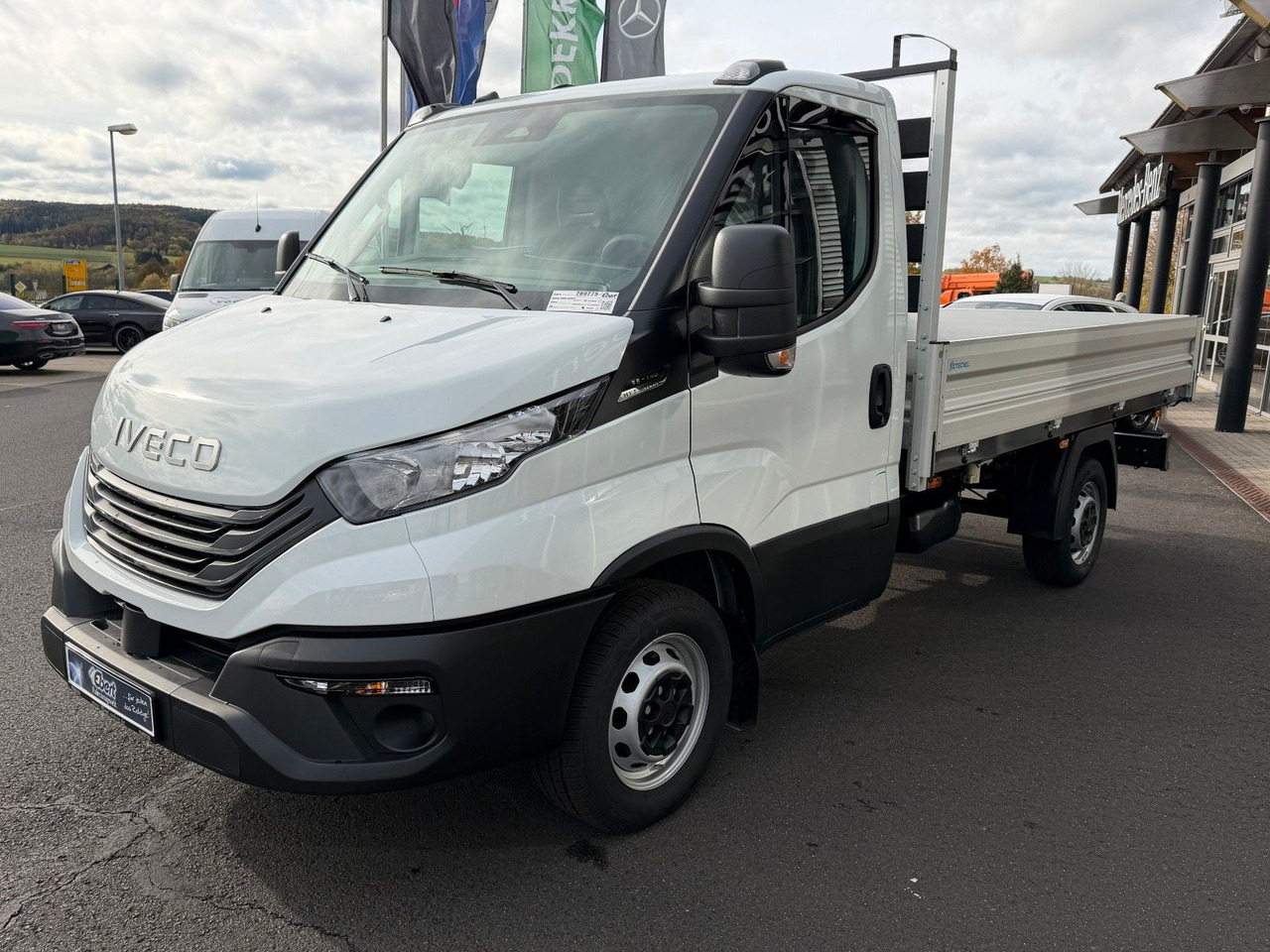 Iveco Daily 35S14 A8*R3.450mm*Automatik*Kamera*2Sitze* - Kippilava-auto: kuva Iveco Daily 35S14 A8*R3.450mm*Automatik*Kamera*2Sitze* - Kippilava-auto Iveco Daily 35S14 A8*R3.450mm*Automatik*Kamera*2Sitze* - Kippilava-auto: kuva Iveco Daily 35S14 A8*R3.450mm*Automatik*Kamera*2Sitze* - Kippilava-auto