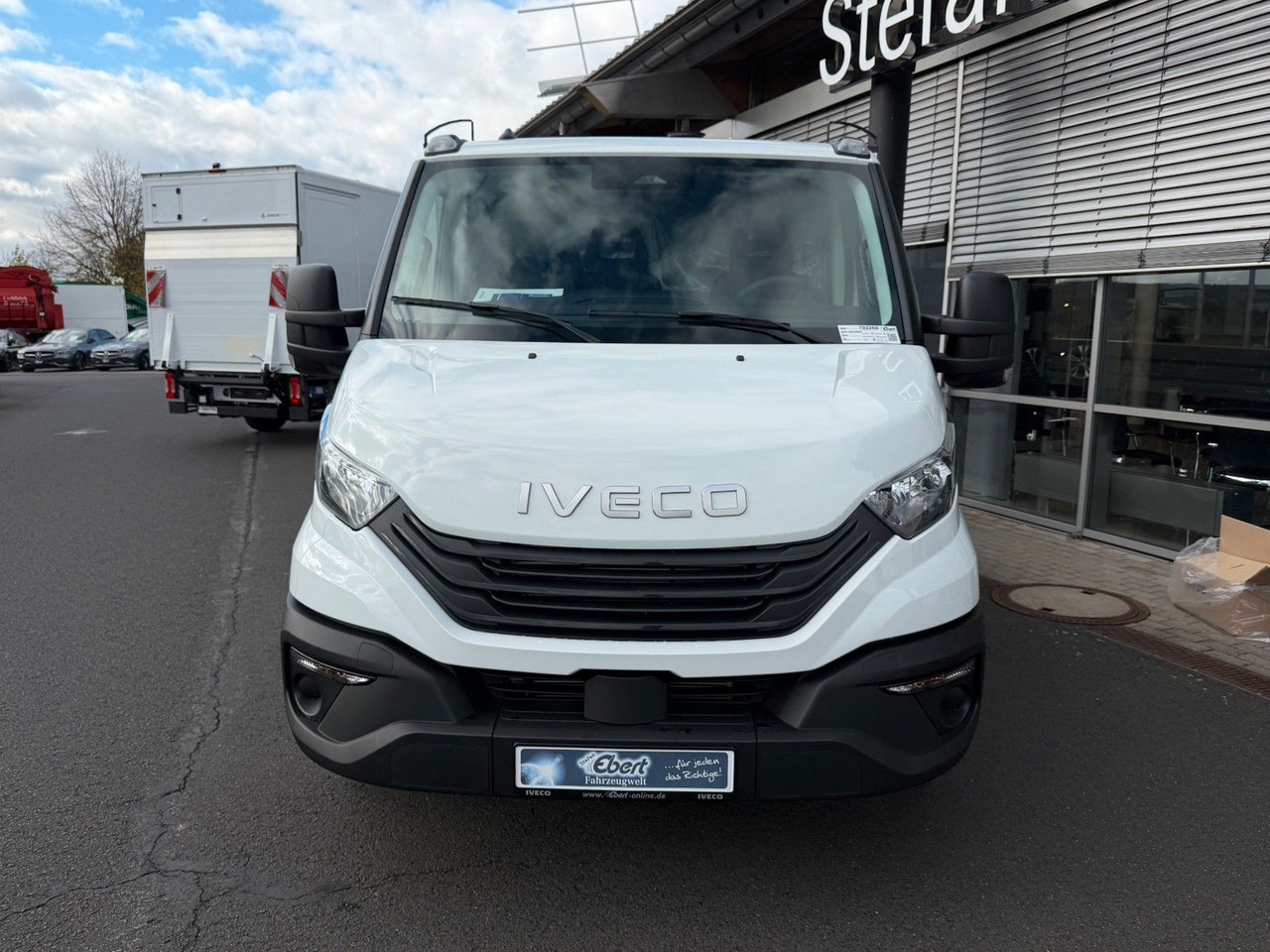Iveco Daily 35S14 A8*R3.450mm*Automatik*Kamera*3Sitze* - Kippilava-auto: kuva Iveco Daily 35S14 A8*R3.450mm*Automatik*Kamera*3Sitze* - Kippilava-auto Iveco Daily 35S14 A8*R3.450mm*Automatik*Kamera*3Sitze* - Kippilava-auto: kuva Iveco Daily 35S14 A8*R3.450mm*Automatik*Kamera*3Sitze* - Kippilava-auto