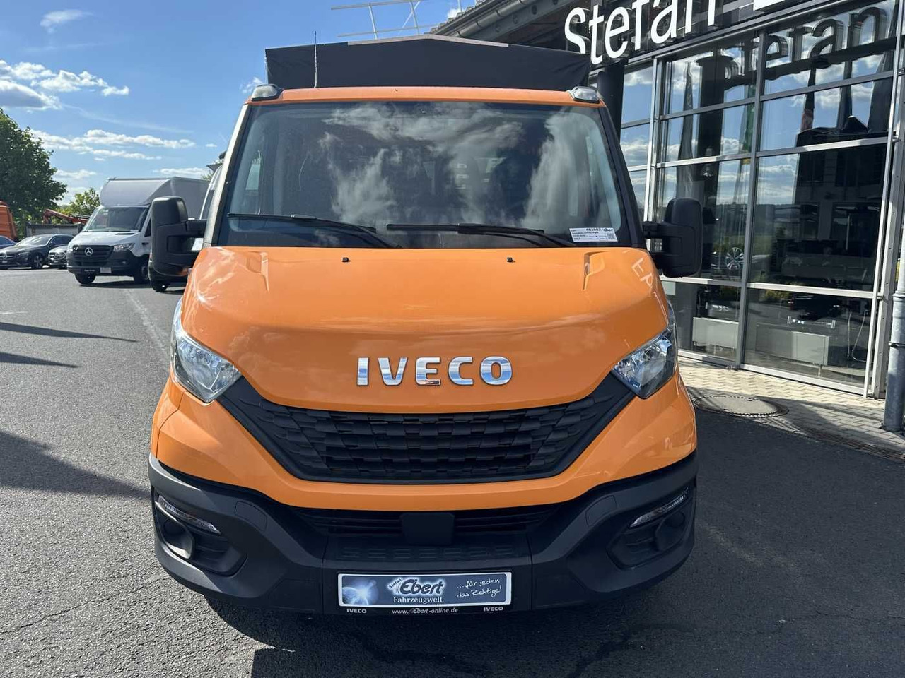 Iveco Daily 35S14 Pritsche+Plane *AHK*Ladekran*7-Sitze - Avolava pakettiauto: kuva Iveco Daily 35S14 Pritsche+Plane *AHK*Ladekran*7-Sitze - Avolava pakettiauto Iveco Daily 35S14 Pritsche+Plane *AHK*Ladekran*7-Sitze - Avolava pakettiauto: kuva Iveco Daily 35S14 Pritsche+Plane *AHK*Ladekran*7-Sitze - Avolava pakettiauto