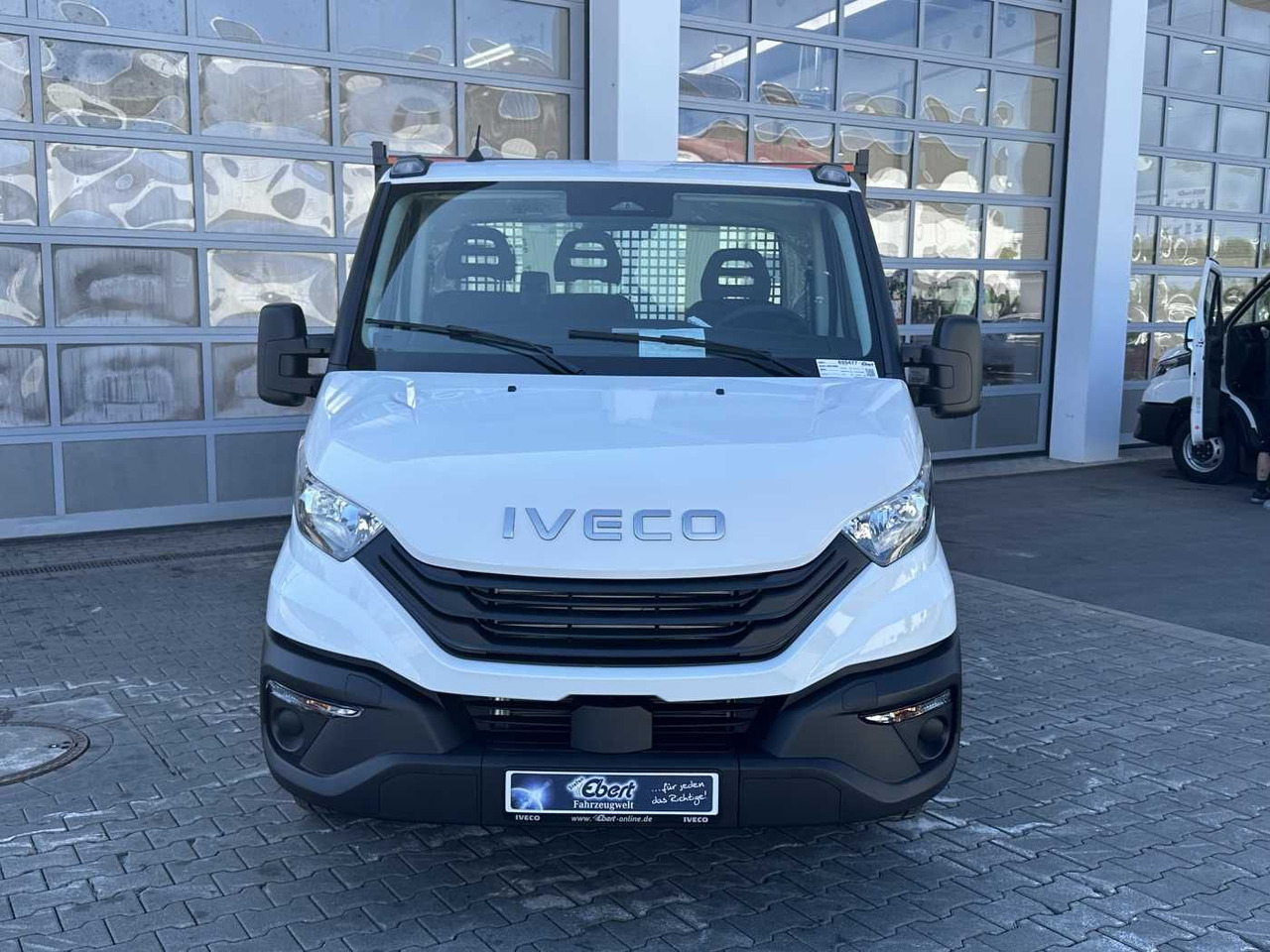 Iveco Daily 35S16 3.0L *R3.750mm*AHK* 2x - Avolava pakettiauto: kuva Iveco Daily 35S16 3.0L *R3.750mm*AHK* 2x - Avolava pakettiauto Iveco Daily 35S16 3.0L *R3.750mm*AHK* 2x - Avolava pakettiauto: kuva Iveco Daily 35S16 3.0L *R3.750mm*AHK* 2x - Avolava pakettiauto