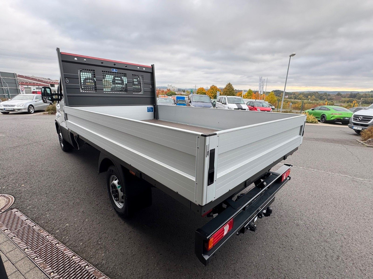 Iveco Daily 35S16 A8 *R3.450mm*Automatik*AHK*Kamera* - Avolava pakettiauto: kuva Iveco Daily 35S16 A8 *R3.450mm*Automatik*AHK*Kamera* - Avolava pakettiauto Iveco Daily 35S16 A8 *R3.450mm*Automatik*AHK*Kamera* - Avolava pakettiauto: kuva Iveco Daily 35S16 A8 *R3.450mm*Automatik*AHK*Kamera* - Avolava pakettiauto