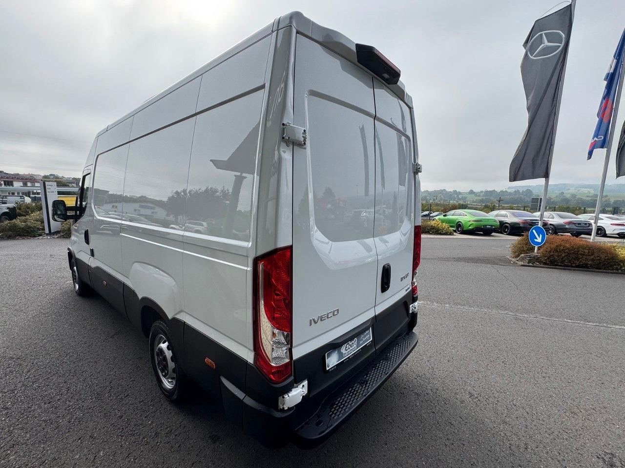 Iveco Daily 35S16 A8 *Standkühlung*Kamera*Automatik*3x - Kylmäauto: kuva Iveco Daily 35S16 A8 *Standkühlung*Kamera*Automatik*3x - Kylmäauto Iveco Daily 35S16 A8 *Standkühlung*Kamera*Automatik*3x - Kylmäauto: kuva Iveco Daily 35S16 A8 *Standkühlung*Kamera*Automatik*3x - Kylmäauto