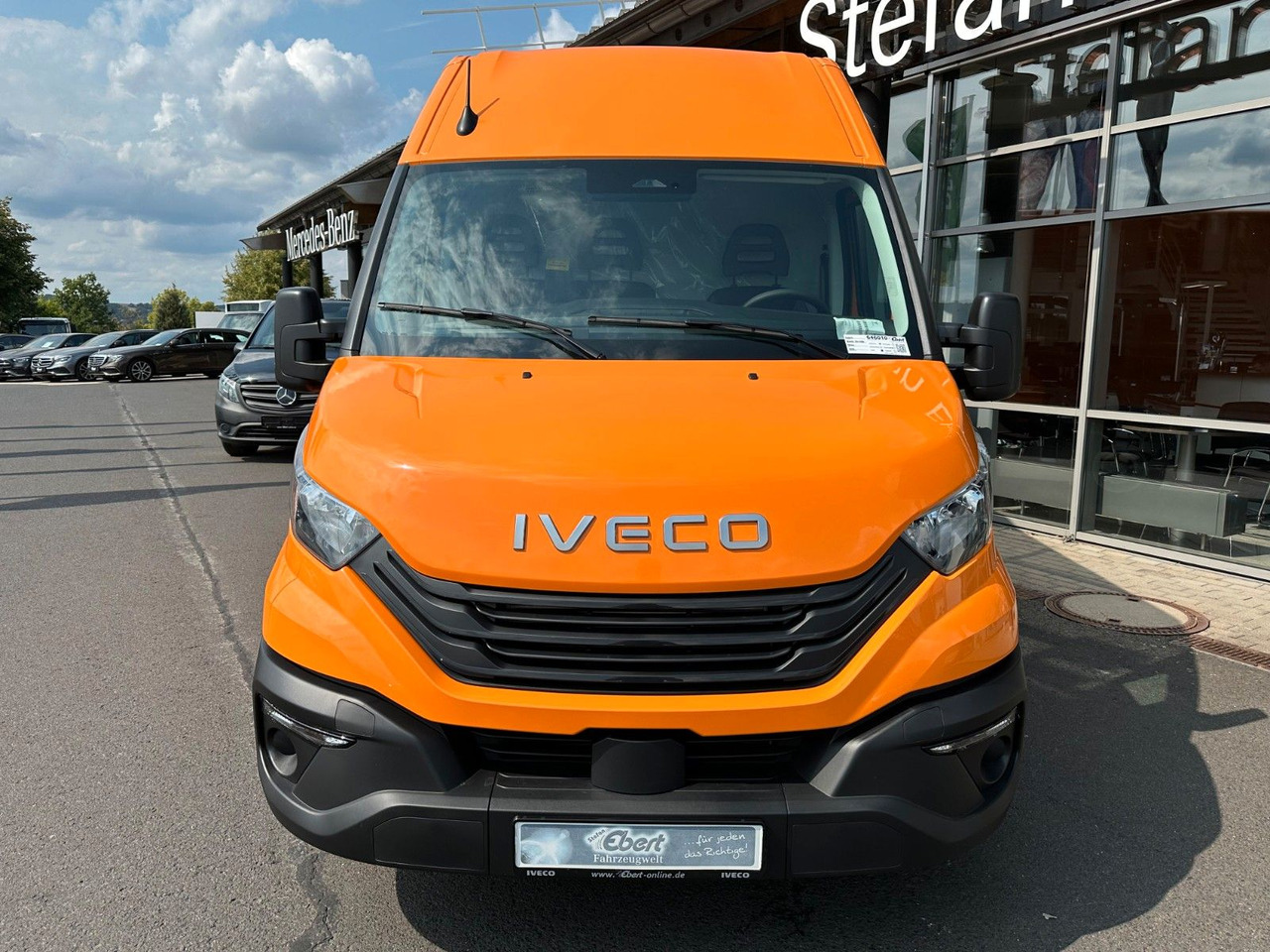 Iveco Daily 35S16 HA8 *R.3520mm*Neues Modell* - Pakettiauto: kuva Iveco Daily 35S16 HA8 *R.3520mm*Neues Modell* - Pakettiauto Iveco Daily 35S16 HA8 *R.3520mm*Neues Modell* - Pakettiauto: kuva Iveco Daily 35S16 HA8 *R.3520mm*Neues Modell* - Pakettiauto