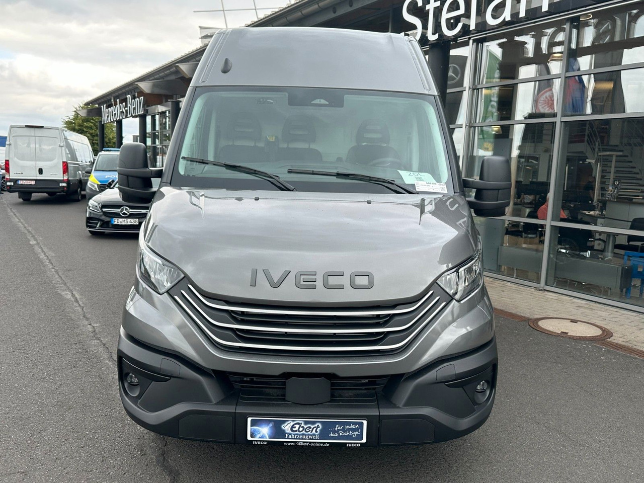Iveco Daily 35S16 HA8V 3.0L *R3.520mm*AHK*Automatik* - Pakettiauto: kuva Iveco Daily 35S16 HA8V 3.0L *R3.520mm*AHK*Automatik* - Pakettiauto Iveco Daily 35S16 HA8V 3.0L *R3.520mm*AHK*Automatik* - Pakettiauto: kuva Iveco Daily 35S16 HA8V 3.0L *R3.520mm*AHK*Automatik* - Pakettiauto