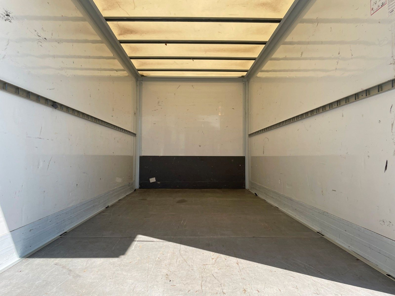 Iveco Daily 35S16 *Koffer*LBW*Klima* - Jakeluauto: kuva Iveco Daily 35S16 *Koffer*LBW*Klima* - Jakeluauto Iveco Daily 35S16 *Koffer*LBW*Klima* - Jakeluauto: kuva Iveco Daily 35S16 *Koffer*LBW*Klima* - Jakeluauto