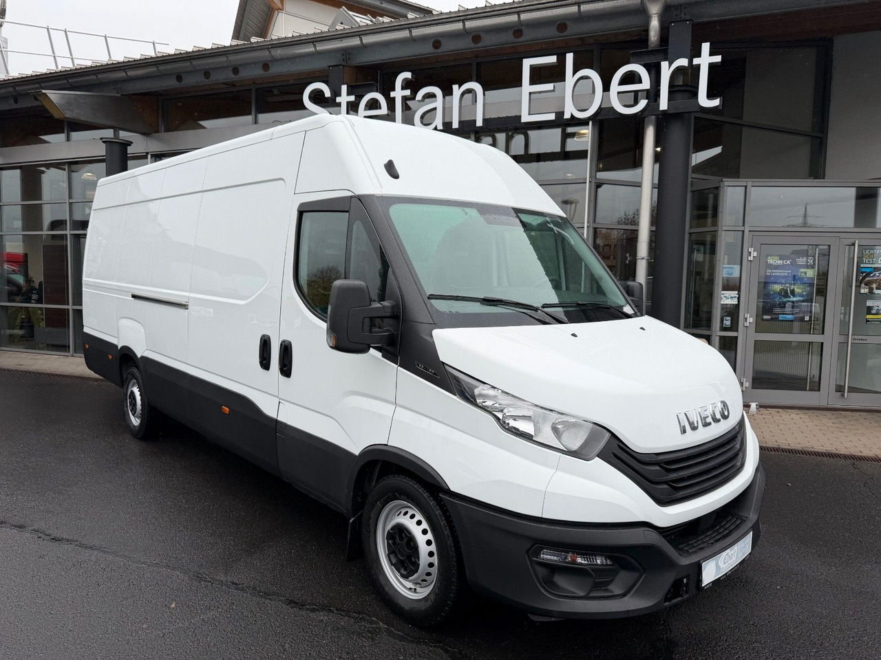 Iveco Daily 35S16 V *Klima*R4.100mm* - Pakettiauto: kuva Iveco Daily 35S16 V *Klima*R4.100mm* - Pakettiauto Iveco Daily 35S16 V *Klima*R4.100mm* - Pakettiauto: kuva Iveco Daily 35S16 V *Klima*R4.100mm* - Pakettiauto